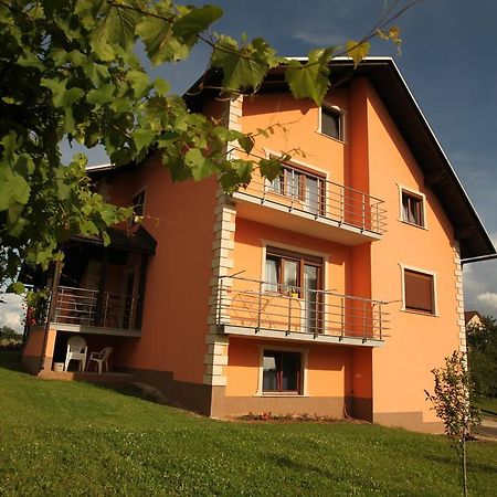 Rooms Markovic Otocac Bagian luar foto